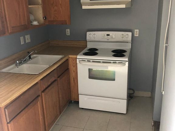 3rd image of 112 W Clay St APT 2