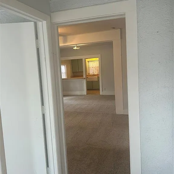 551 E 9th Ave — Photo 2