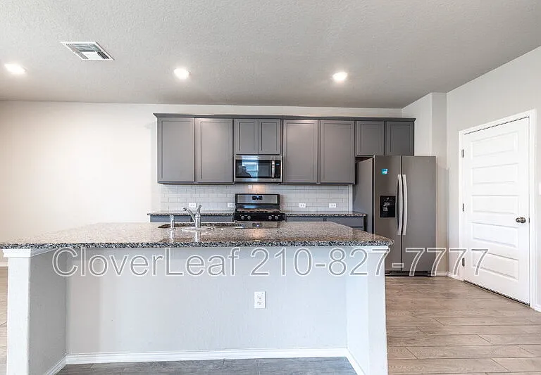 255 Kinsley Way — Photo 15
