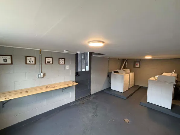 2215 Maple Ave, Zanesville, OH