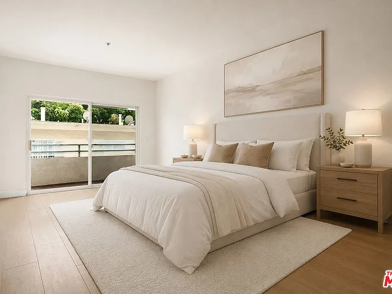 1315 S Saltair Ave #203 — Photo 7