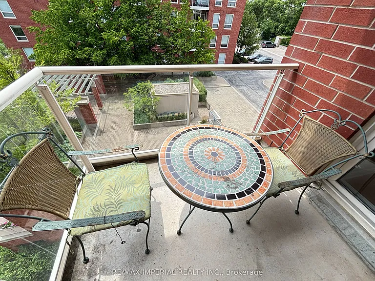 60 Old Mill Rd #405 — Photo 10