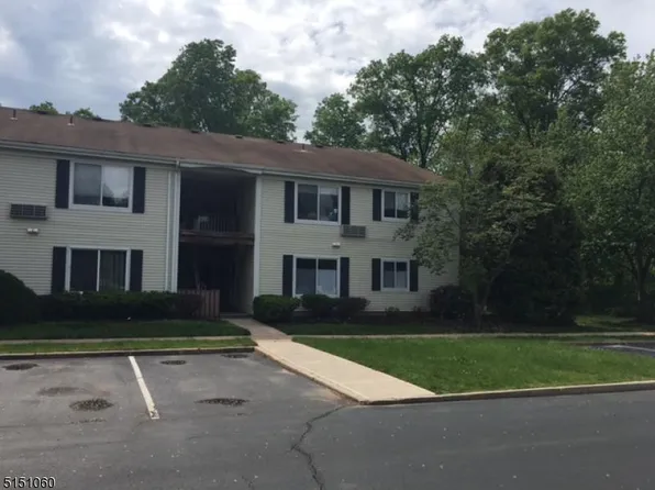 42 Norwich Pl #43, Somerset, NJ 08873