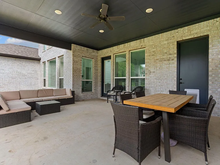 309 Pear Tree Ln — Photo 38