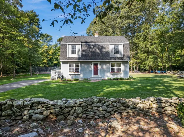 83 Squires Road, Madison, CT 06443