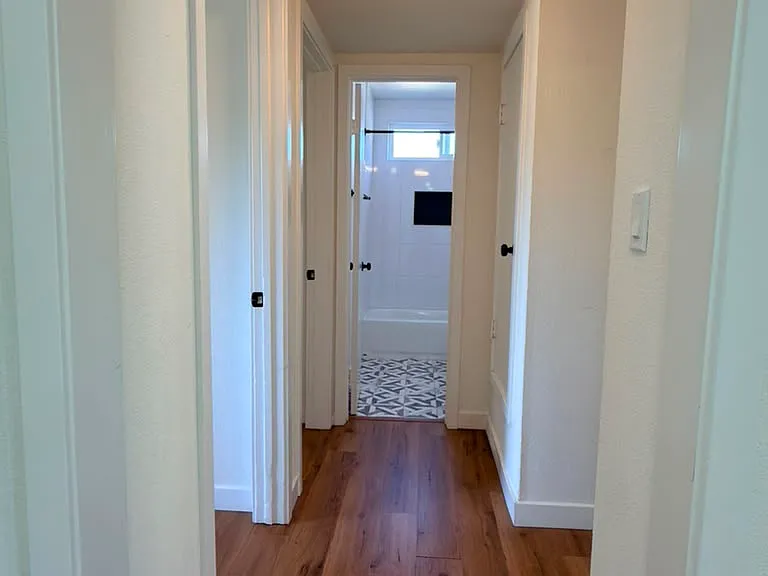 1811 Iris Way — Photo 7