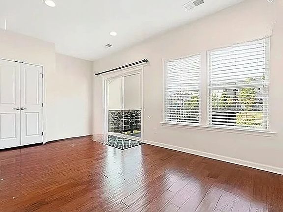 3rd image of 511 Pemberwich Pl