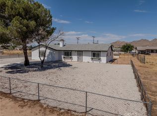 16114 Quantico Rd, Apple Valley, CA 92307
