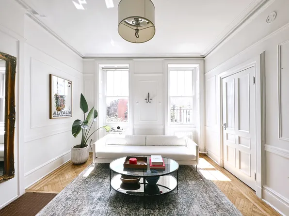 397 Flatbush Avenue image 1 of 8