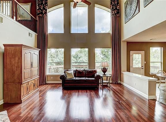 4th image of 7328 Journeyville Dr
