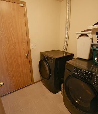 5th image of 19328 46th Dr NE
