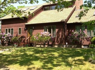 9 Sparrow Ln, Edgartown, MA 02539