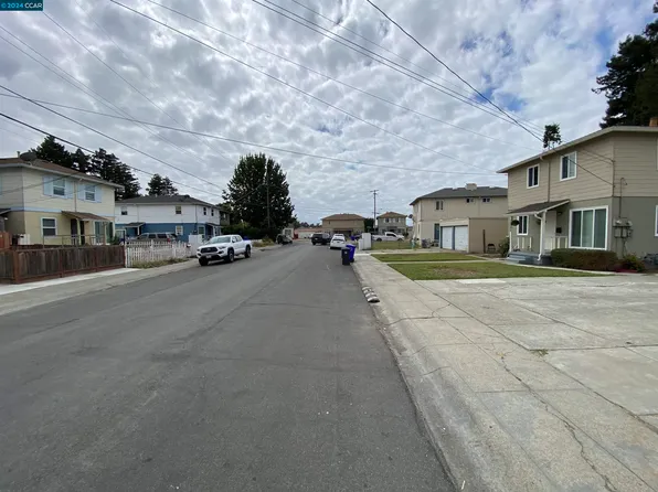 15289 Upton Ave, San Leandro, CA 94578