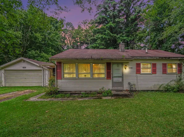 12348 Spruce St, Sawyer, MI 49125