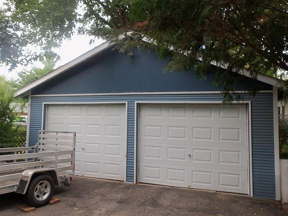 3rd image of 2626 Rainbow Dr