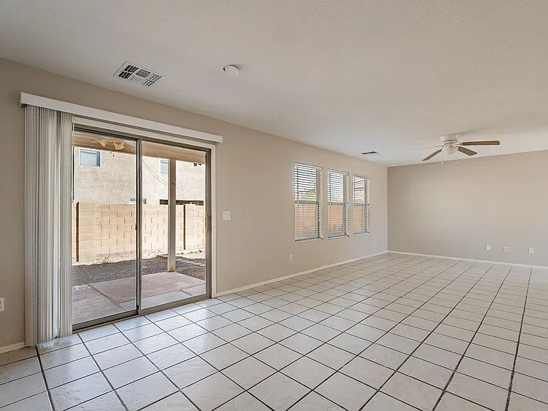 2420 E Gleneagle Dr — Photo 13
