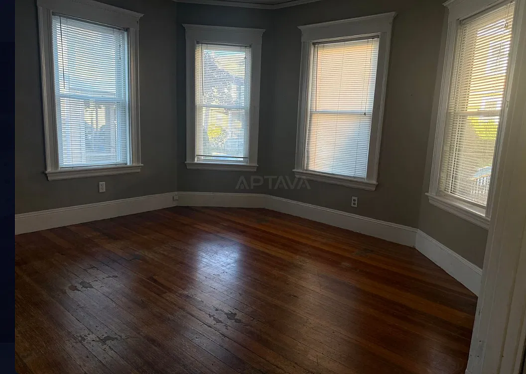 2 bed, $2,900 — Photo 3