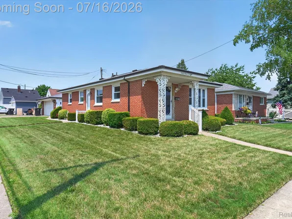 4708 16th St, Wyandotte, MI 48192