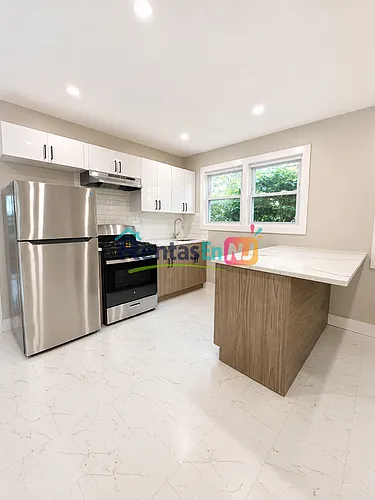 9 Stecher St #2S Photo 1