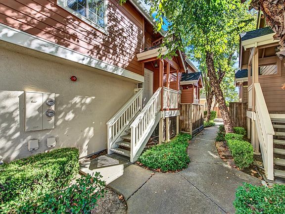 5th image of 126 Manchester Drive