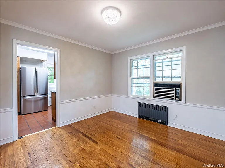 35 Bogart Ave — Photo 9