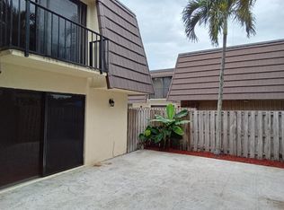 105 1st Ct, Palm Beach Gardens, FL 33410