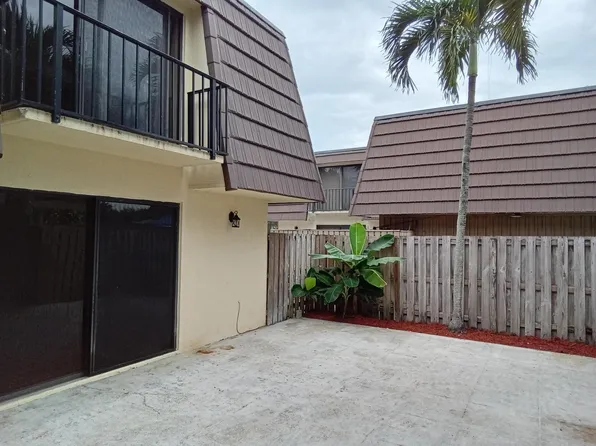 105 1st Court, Palm Beach Gardens, FL 33410