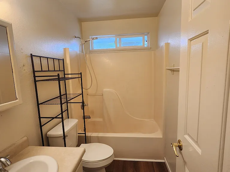 2943 Bunting Ave #6 — Photo 10