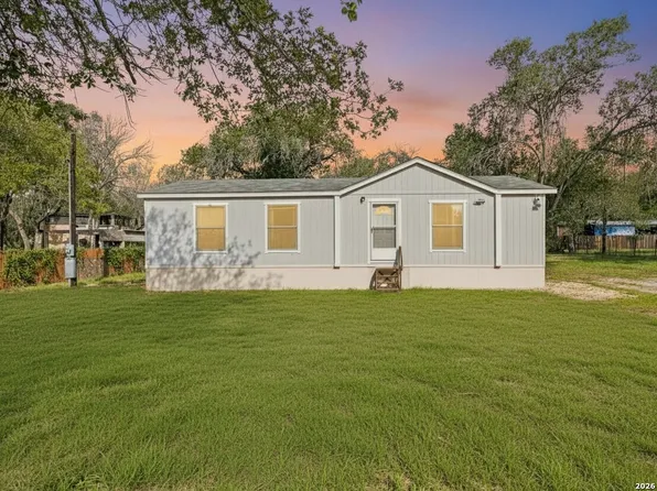 23307 Hickory Shadow, Elmendorf, TX 78112