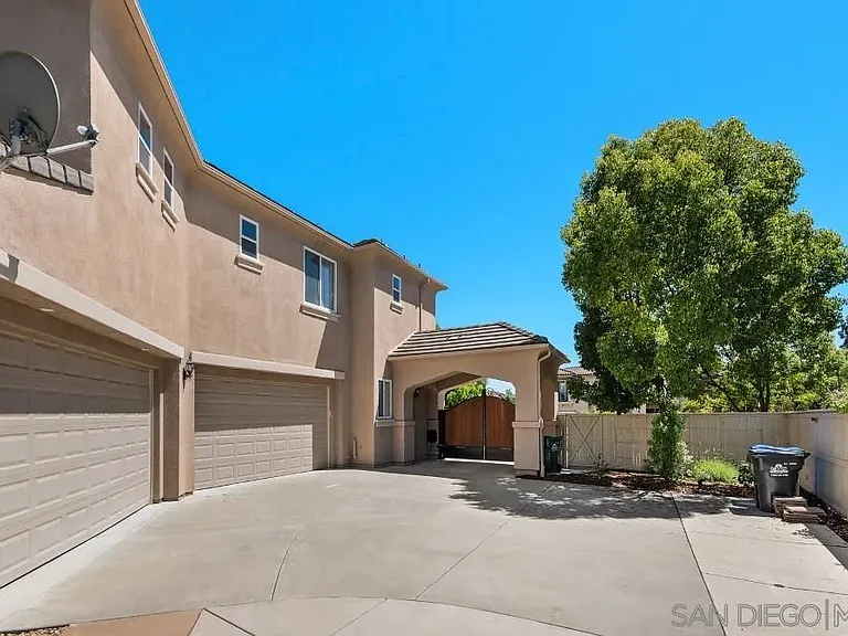 9230 Island Pine Way — Photo 65