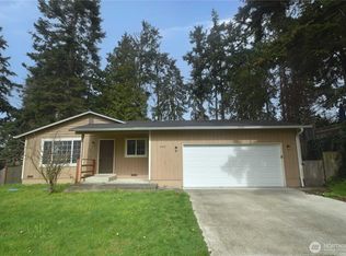 600 Salal St, Oak Harbor, WA 98277