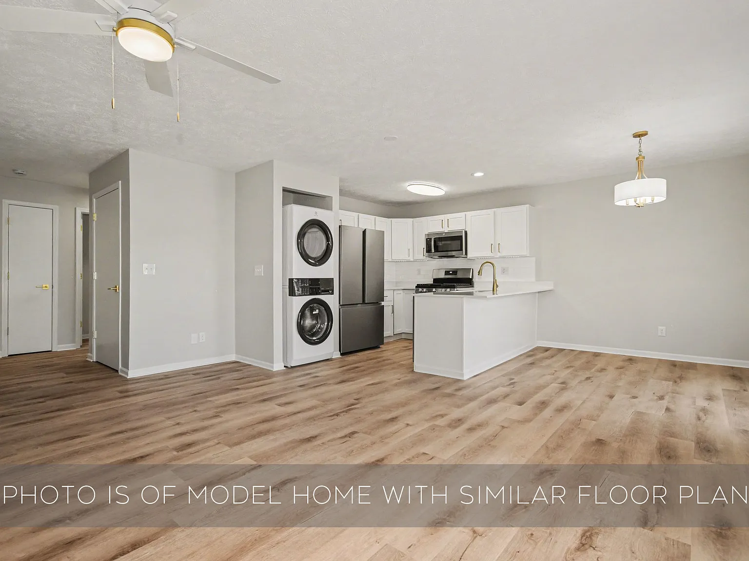 2 bed, 1106 sqft, $2,200 — Photo 1