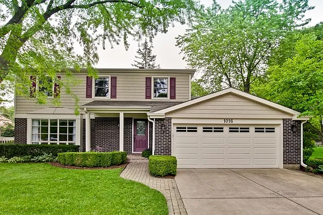 1016 Dawes St photo 1