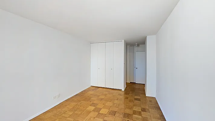 Rented by Plaza Real Estate Group | media 45