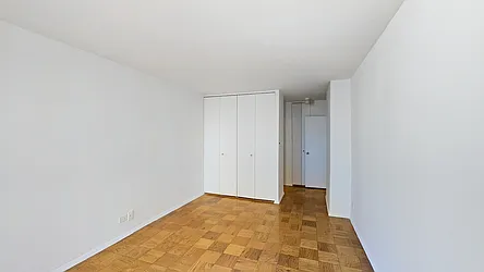 Rented by Plaza Real Estate Group