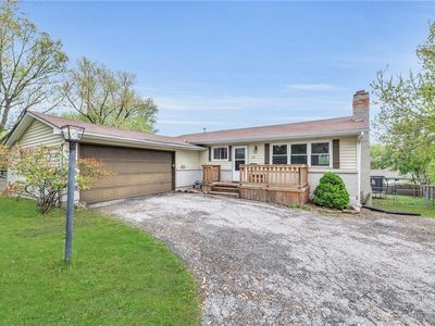 1610 NE Northaven Dr, Kansas City, MO, 64118
