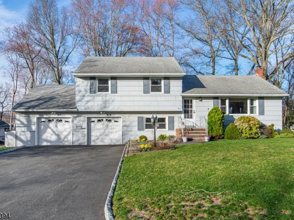 57 Ronald Dr, East Hanover Twp., NJ 07936