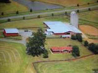 78 Hickory Downs Dr, Siler City, NC 27344