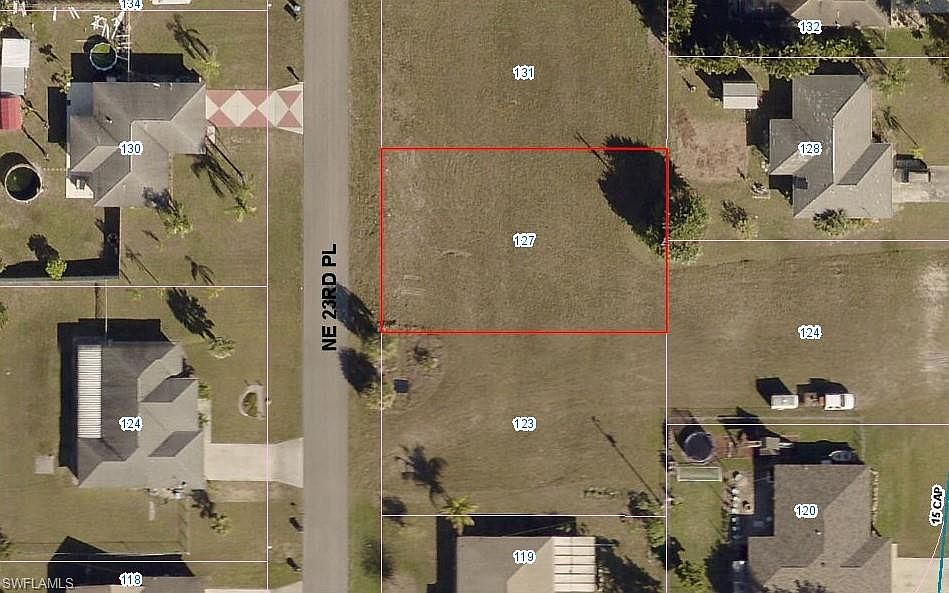 1st image of 127 NE 23rd Pl
