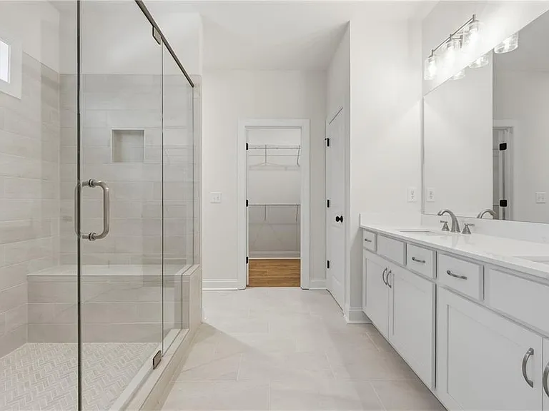 120 Poplar St — Photo 15