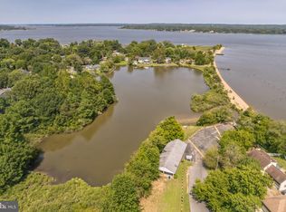 29806 Adams Rd, Mechanicsville, MD 20659