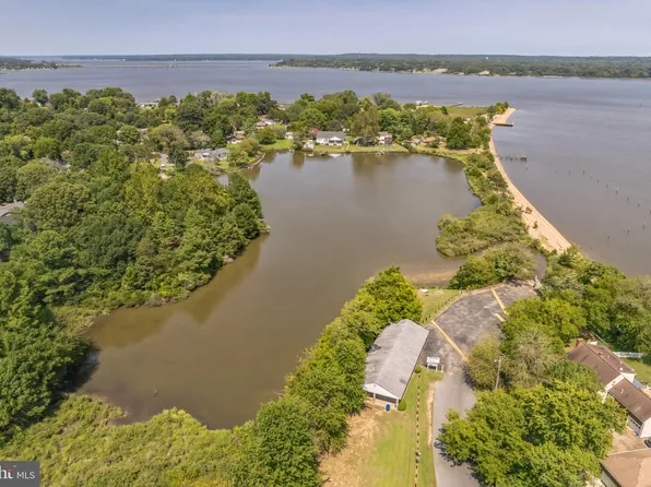 29806 Adams Rd, Mechanicsville, MD 20659
