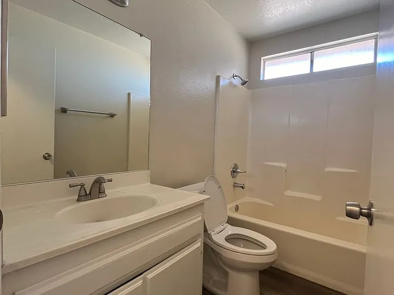 14070 Juniper St — Photo 4