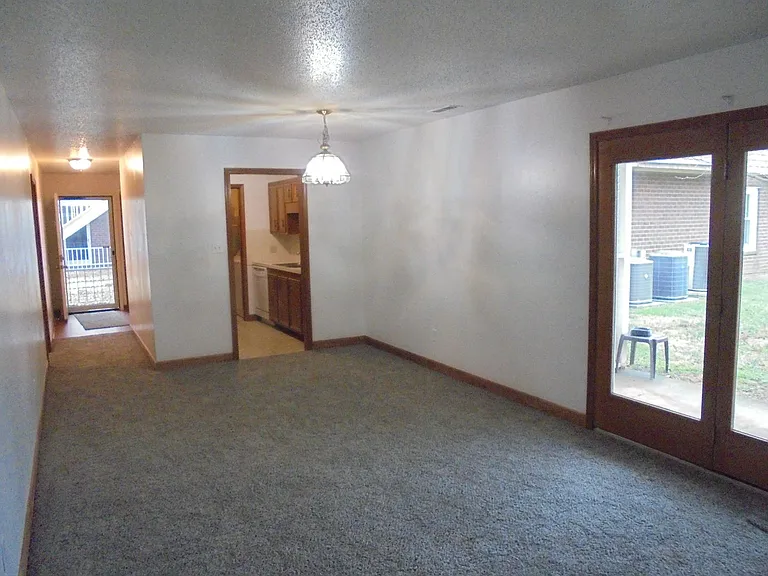 316A Windsor Manor Way — Photo 5