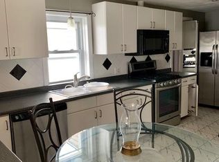 17 Roma St, East Providence, RI 02914