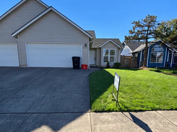 938-940 Boardwalk Ave NE, Salem, OR 97303