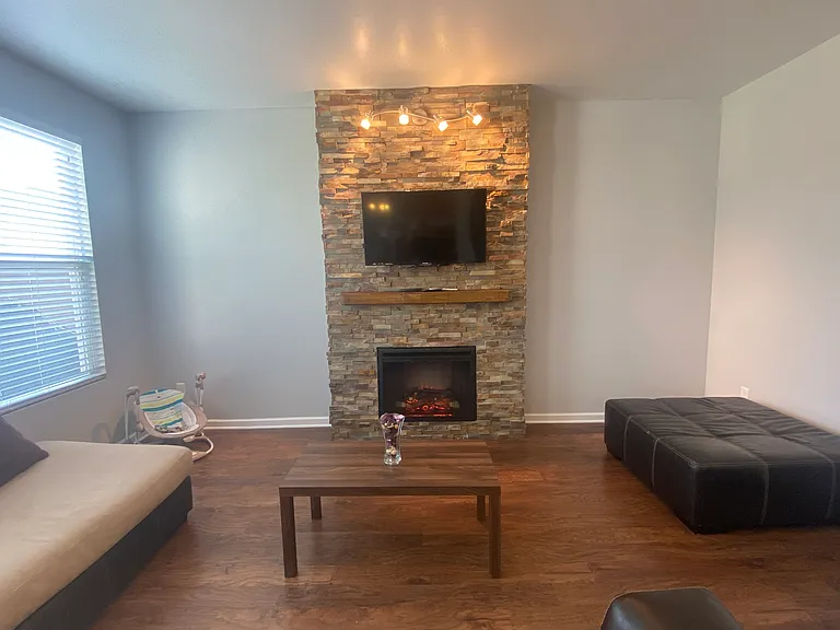 2429 Miranda Dr — Photo 16