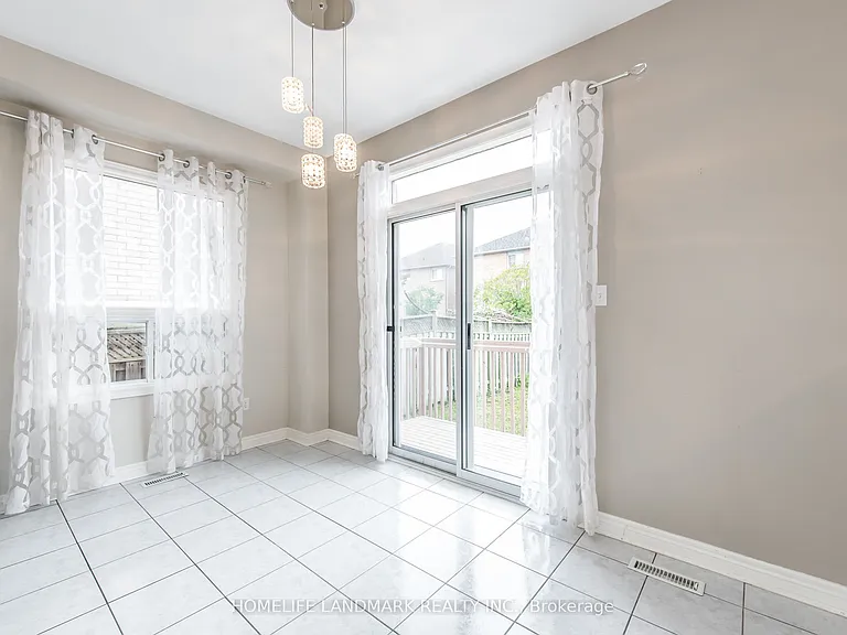 97 Annina Cres — Photo 6