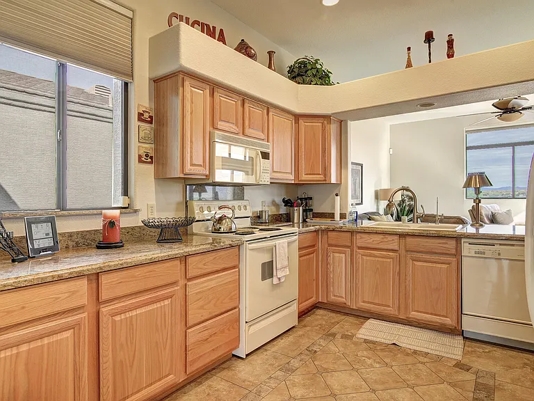 13606 N Cambria Dr #208 — Photo 12