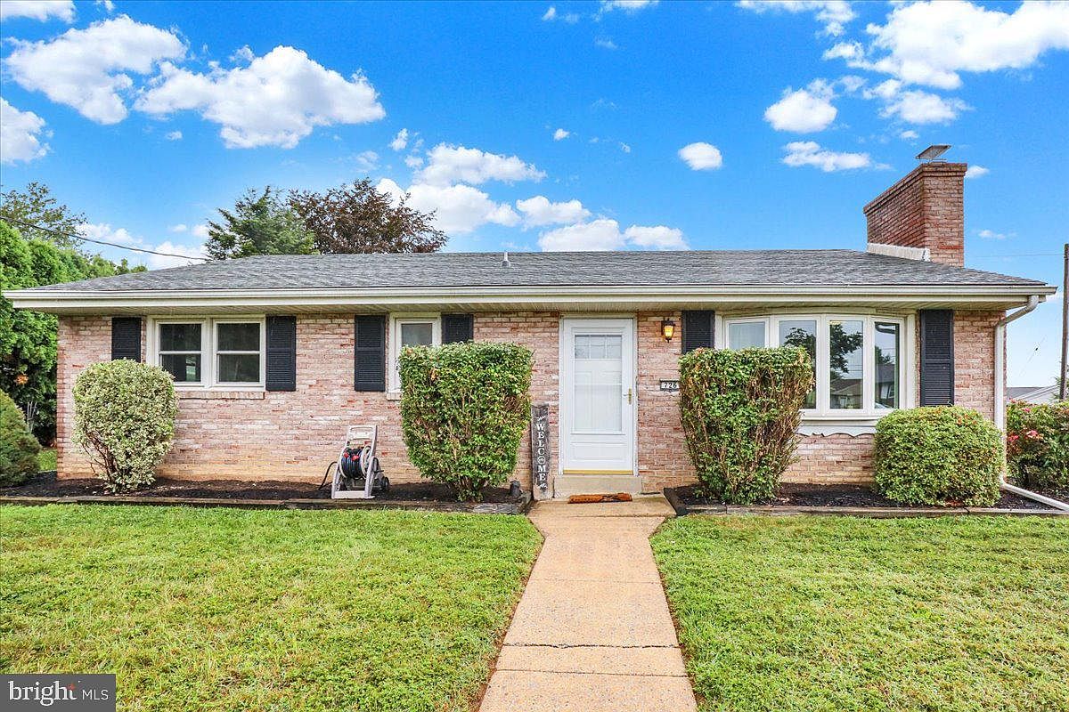 726 Suzanne Dr, Lebanon, PA 17046 | Zillow
